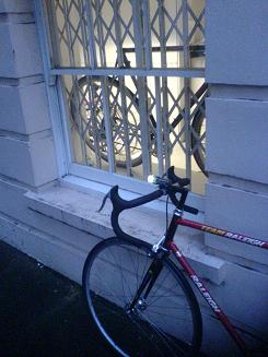 Please let me in, it's cold and lonely out here!!!