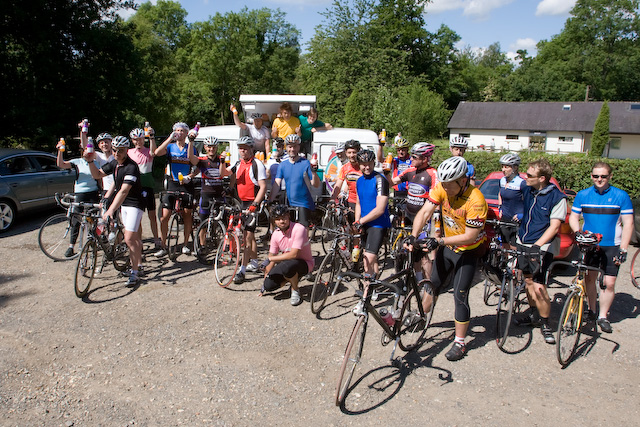 Londres-Paris final ride, top of Box Hill with Vitamin Water sponsor