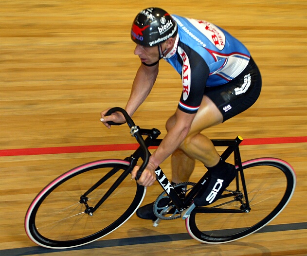 maas van beek seatless hour record